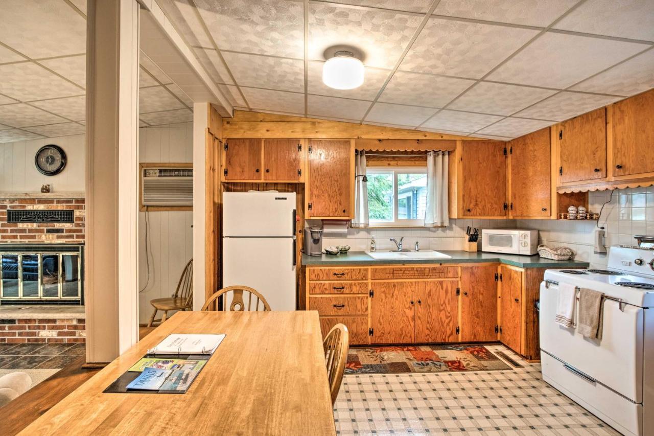 National City Cottage With Patio, Steps To Lake! Luaran gambar